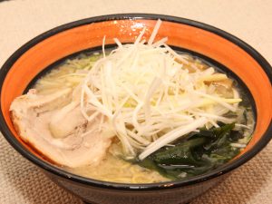 塩ネギラーメン(鶏ガラスープ)