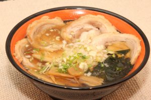 チャーシュー麺－鶏ガラスープ